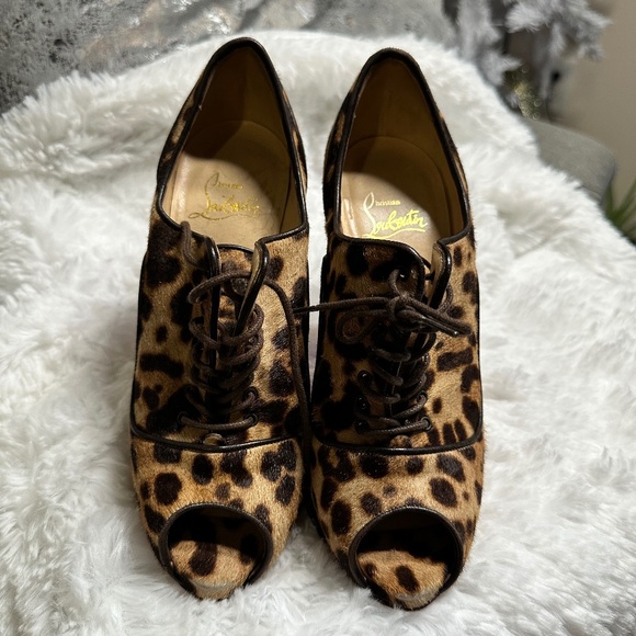 CHRISTIAN LOUBOUTIN Leopard Print Calf Fur Lady Derby Lace-Up Peep Bootie - Picture 1 of 4